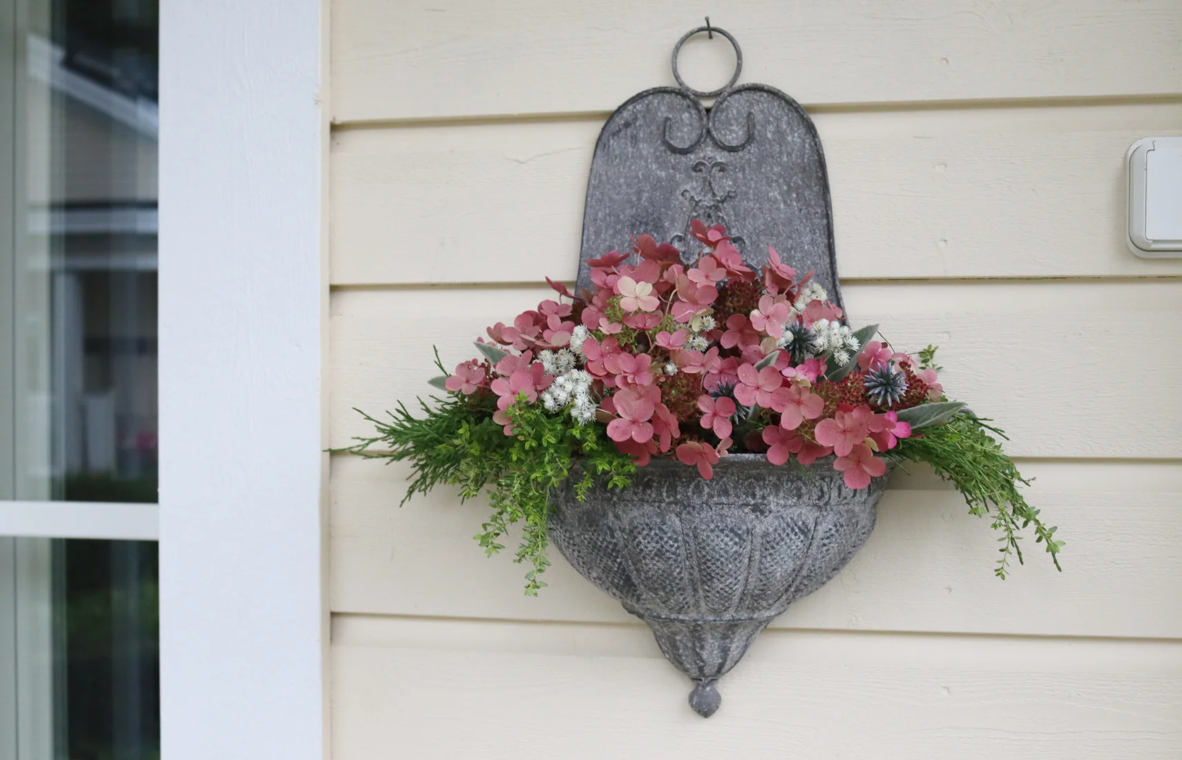 Kukkateline seinälle, sinkkiä, Chic Antique - Image 6
